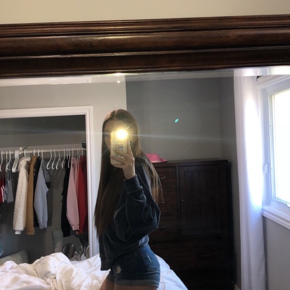 Velvet hoodie from American eagle :) - Picture 4 of 5